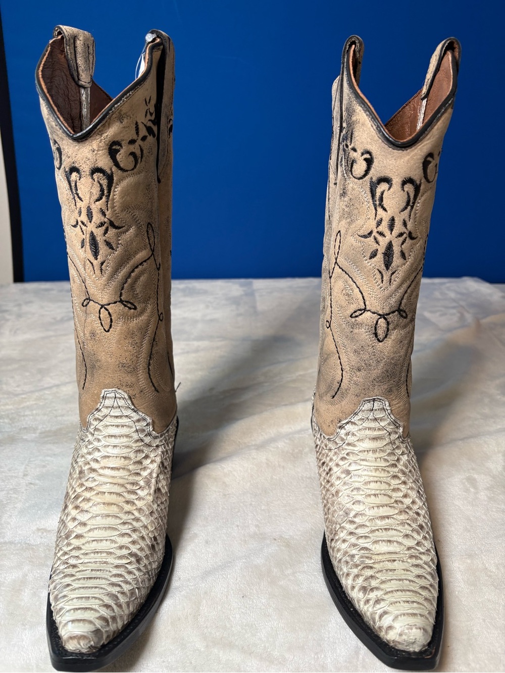Circle G by Corral L5698 Natural Brown Python Embroidered Cowboy Boots Sz 6 1/2
